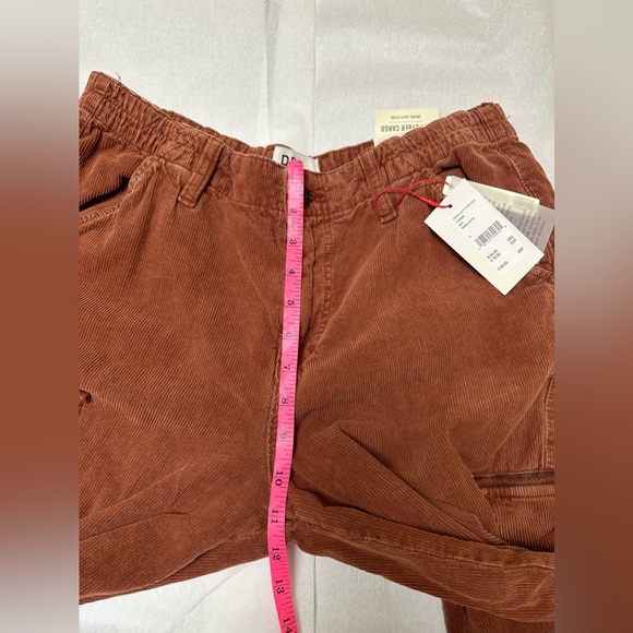 Nwt; BDG Y2K CYBER  LOW RISE CARGO PANTS🤎 - Picture 5 of 14